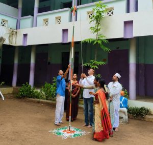 கும்பகோணம் டான் அகாடமி மெட்ரிக் மேல்நிலைப் பள்ளியில் சுதந்திர தின விழா