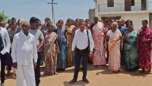 இதுக்கா நாங்கள் விஜய்க்கு வாக்களித்தோம்- கொந்தளித்த மக்கள்