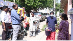 ராஜாம்பாள் நகரில் வீடு வீடாக குப்பை சேகரிக்கும் பணி: மாவட்ட ஆட்சியர் நேரில் ஆய்வு