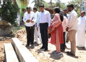 பேரூராட்சிகளில் நடைபெற்று வரும் வளர்ச்சி திட்டப் பணிகள்- தேனி மாவட்ட ஆட்சித் தலைவர் ஆய்வு