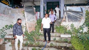 தூத்துக்குடி தெப்பக்குளம் சீரமைப்பு பணிகள் இரவு பகலாக நடைபெறுகிறது