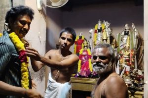சீர்காழி சட்டநாதர் சுவாமி கோவிலில் முன்னாள் அமைச்சர் அன்பில் மகேஷ் பொய்யாமொழி வழிபாடு