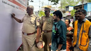 உடல் நலத்திற்குத் தரும் முக்கியத்துவத்தை மன நலத்திற்கும் தருவோம்” விழிப்புணர்வு கையெழுத்து நிகழ்ச்சி!