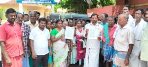 கவுன்சிலர் மீது நடவடிக்கை கோரி பொதுமக்கள் காவல் நிலையத்தில் புகார்!