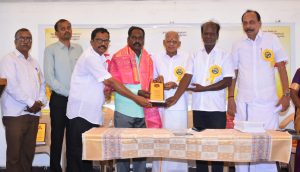 திருவண்ணாமலை அருணை இலக்கிய வட்டம் சார்பில் மக்கள் பணிச்செம்மல் விருது