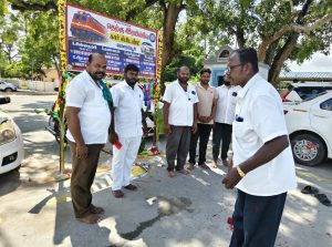 மொரப்பூர் ரயில் நிலையத்தில் கார் ஸ்டாண்ட் பெயர்ப் பலகை திறப்பு விழா!