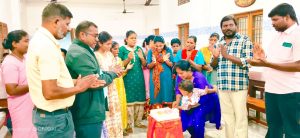 மகன் பிறந்தநாளில் மாற்றுத்திறனாளிகளுக்கு நலத்திட்ட உதவி!