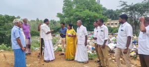 தனியார் இடங்களில் குப்பை கொட்டப்படுவதாக புகார்: அரூரில் சட்டமன்ற உறுப்பினர் வி. சம்பத்குமார் ஆய்வு