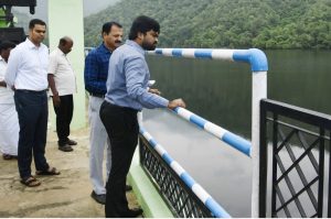 பெரியகுளம் அருகே சோத்துப்பாறை அணையில் மாவட்ட ஆட்சித் தலைவர் ஆய்வு